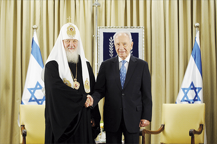 Московский главпоп Кирилл с президентом Израиля